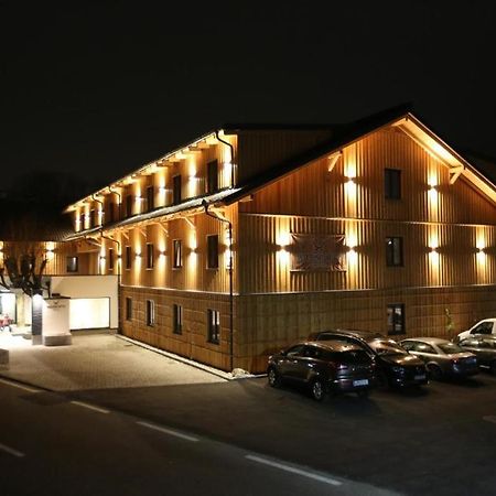 Hotel Wildschuetz Basic Altmuenster Exterior photo